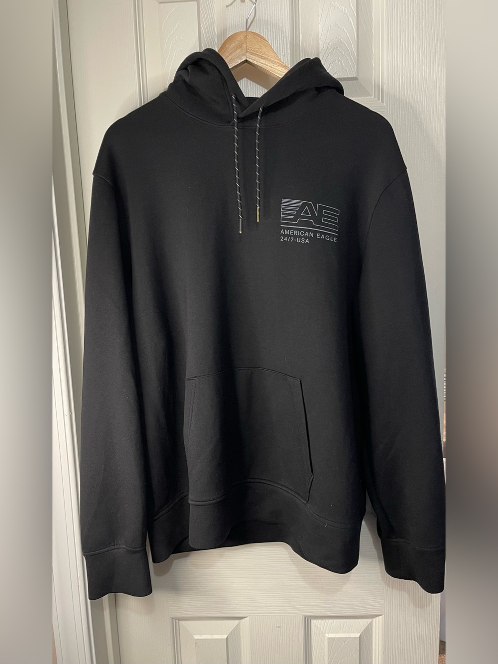 American Eagle Black Pullover Casual Spell-out Sleeve Hooded Sweatshirt XL